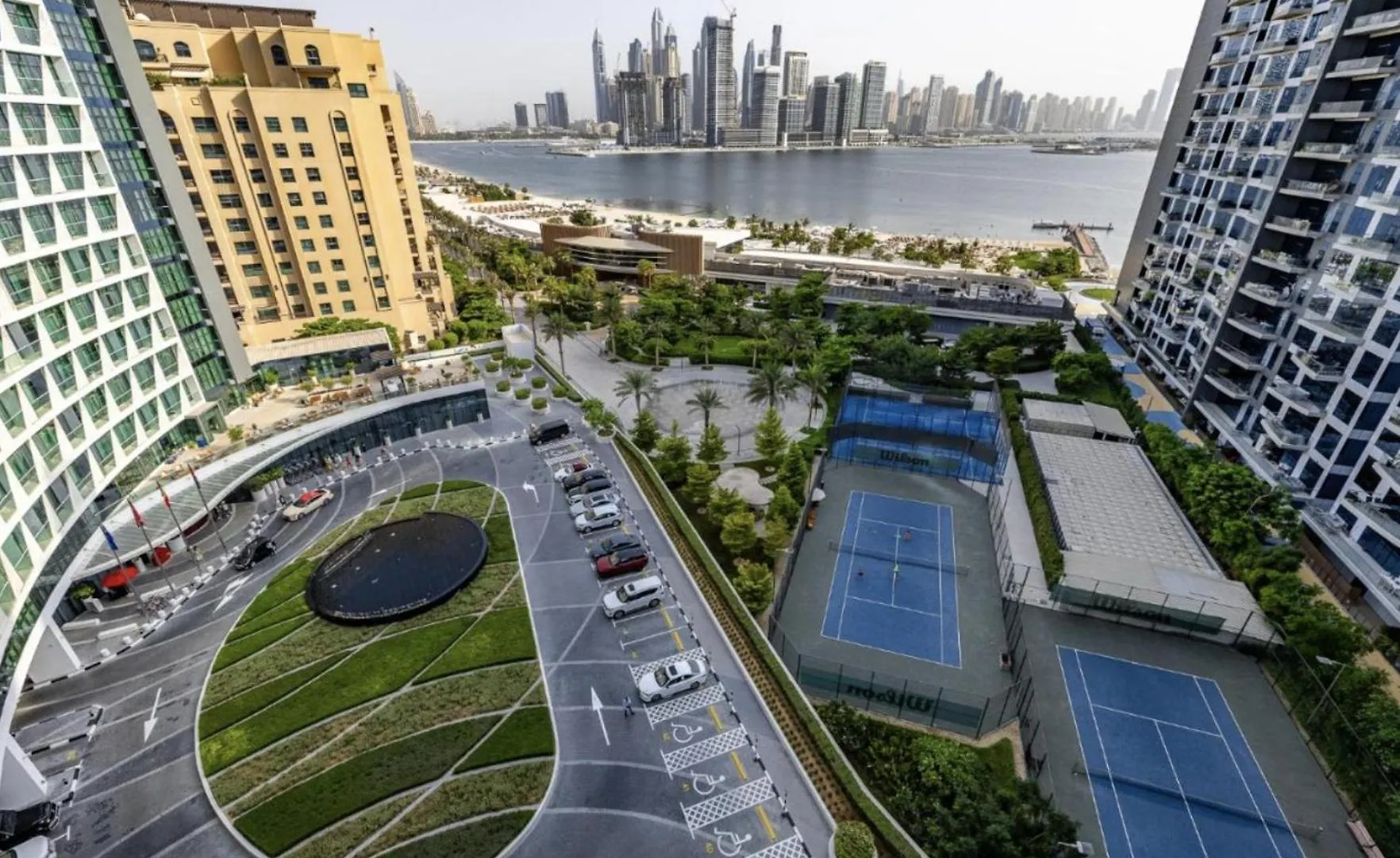 Seven Palm Hotel With West Beach Access Dubai United Arab Emirates