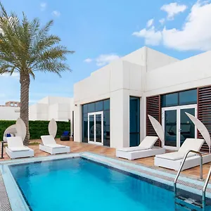 Fam Living - Sarai Beach Villas - Palm Jumeirah - Families Only Dubaï